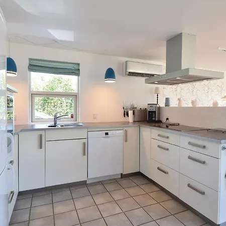 Two-bedroom Holiday In Juelsminde
