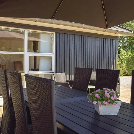 Feriehus Two-bedroom Holiday In Juelsminde *