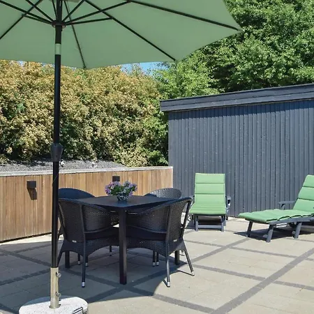 Two-bedroom Holiday In Juelsminde * Juelsminde (Hedensted)